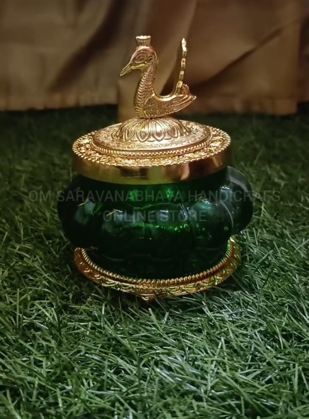 GREEN KUBERA POT
