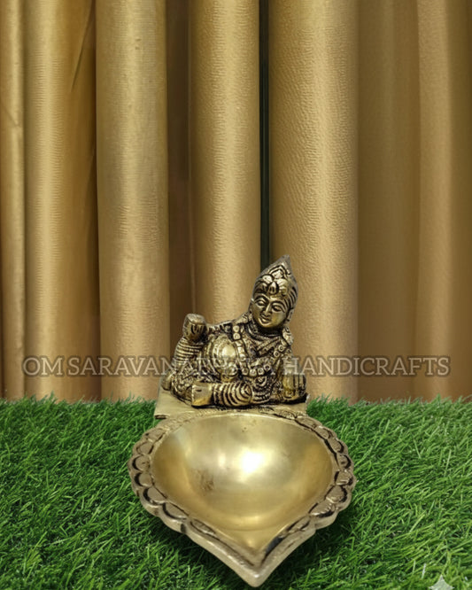 Kubera vilakku