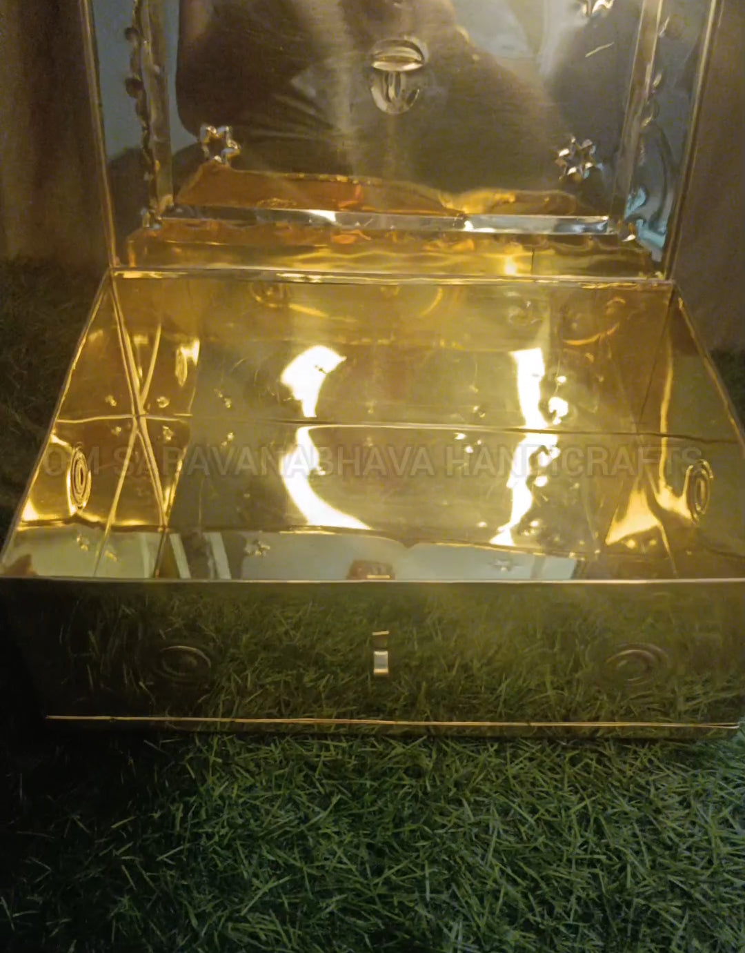MONEY BOX